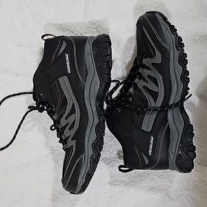 Men's Sketcher Hiking Shoes